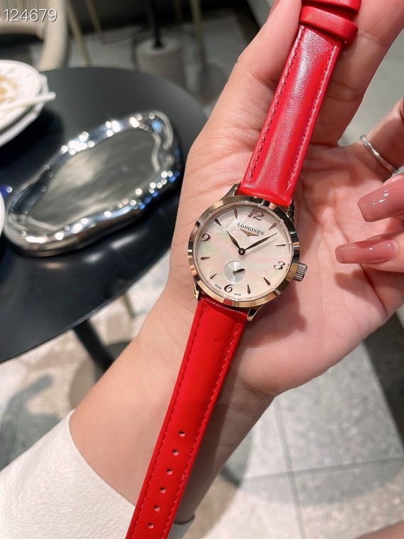 제품 가격은 협의 가능합니다. 구매를 원하시면 WhatsApp +44 7985 939995로 문의해 주세요.