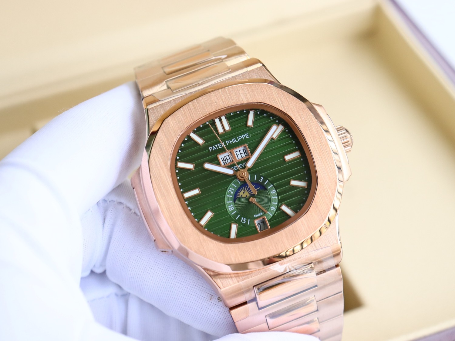 "강철 시계의 제왕, 영광 재현" 올해의 신제품 — 강철 시계의 제왕, 파테크 필립 '노틸러스' 멀티펑션 완전 신규 혜택 돌파!