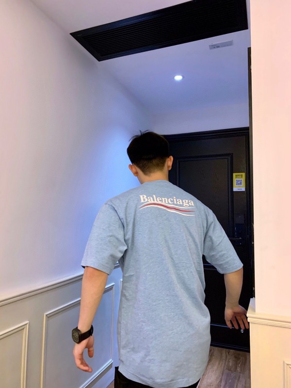 발렌시아가 Balenciaga 콜라 웨이브 프린팅 반팔 티셔츠 실착 효과