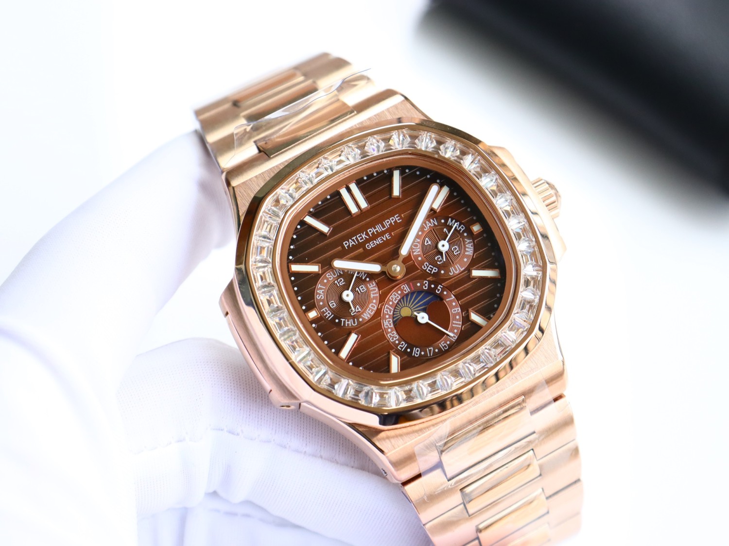 "강철 시계의 제왕, 그 영광을 다시 한번" 2026년도 신제품 - 강철 시계의 제왕, 파테크 필립 '노틸러스' 다기능 시계의 완전히 새로운 혜택이 찾아왔습니다!