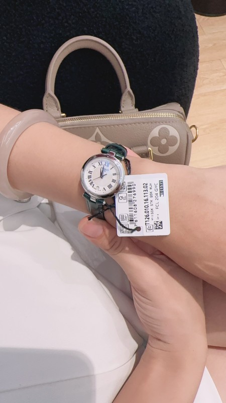 Tissot 티쏘 .제품 가격은 협의 가능합니다. 구매를 원하시면 WhatsApp +44 7985 939995로 문의해 주세요.