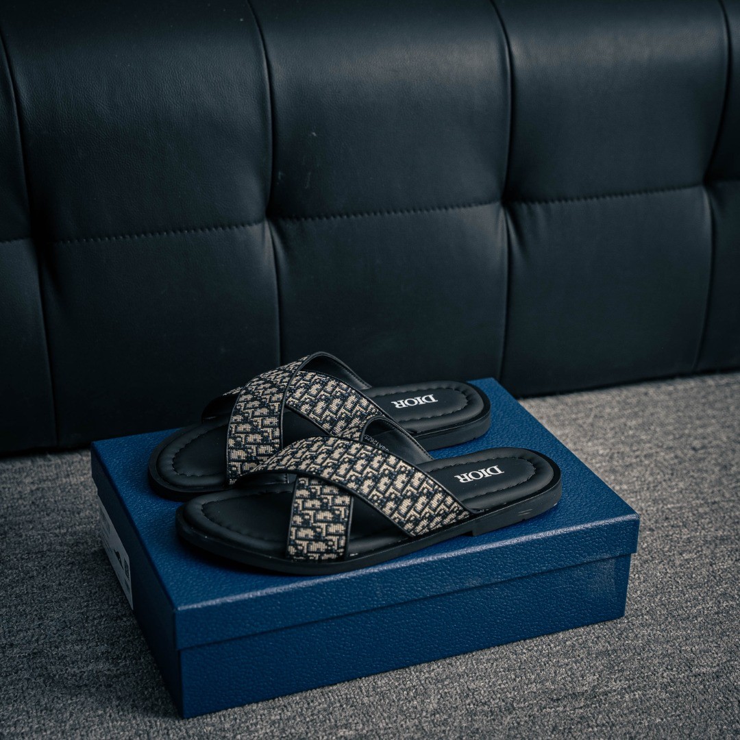 디올 Dior Alias 송아지 가죽 라운드 토우 플랫 슬리퍼 남성용 베이지 슬리퍼 샌들